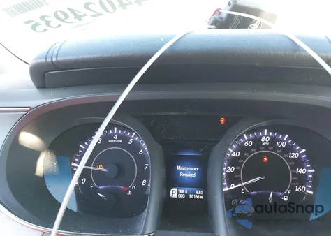 2015 Toyota Avalon Limited z USA, uszkodzony, nr VIN 4T1BK1EB8FU152818